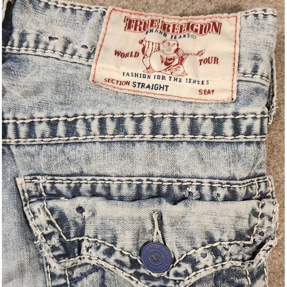 True Religion Shorts‎ Mens 30 Light Wash Distressed Denim Patch Cutoff Raw Hem